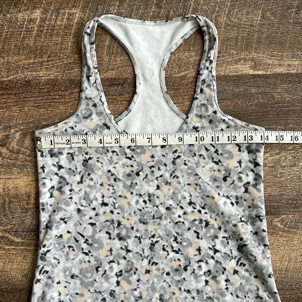 Lululemon Cool Racerback Tank Gray Multi Abstract Women's 6 See Measurements - Picture 5 of 6